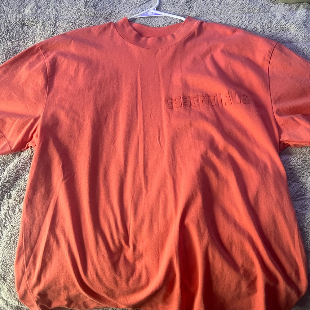 Essentials T shirt size Large